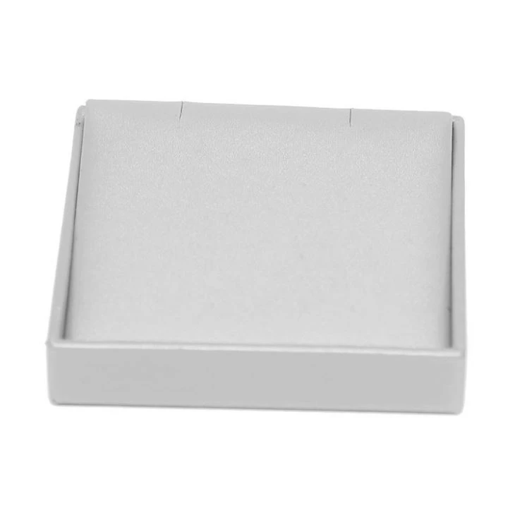 Collier gris ou insertion de pendentif