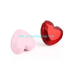 Boîte à bagues en forme de coeur avec musique